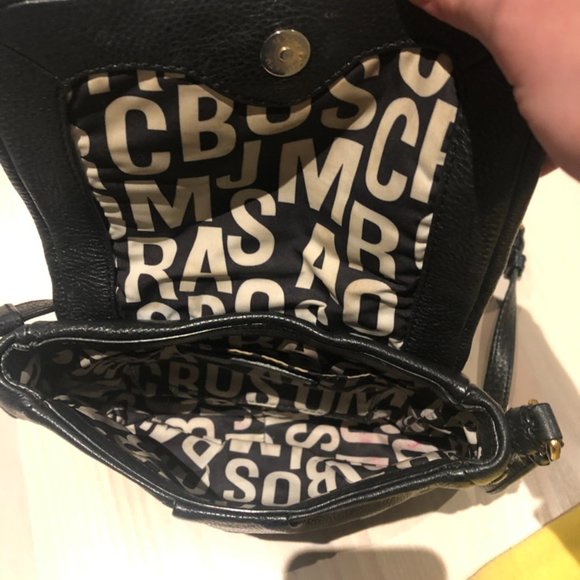 Marc by Marc Jacobs black crossbody bag - Picture 2 of 2